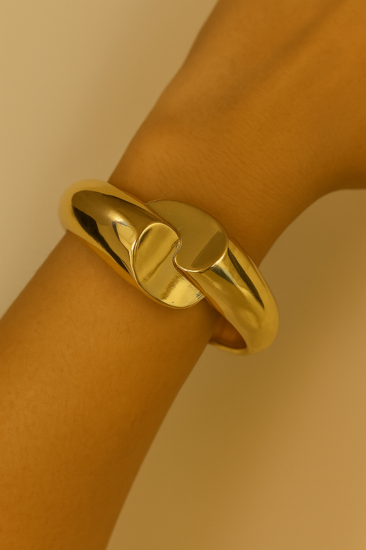 Sunbeam Twist Cuff