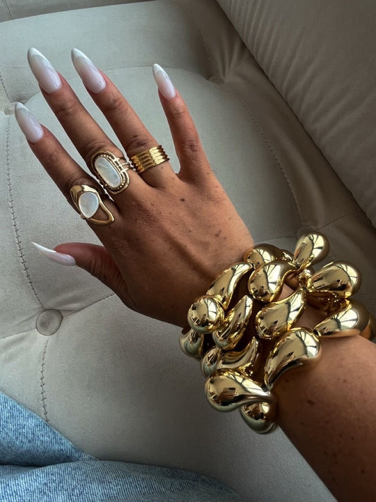 Thirty1's rainy drop stackable bracelet