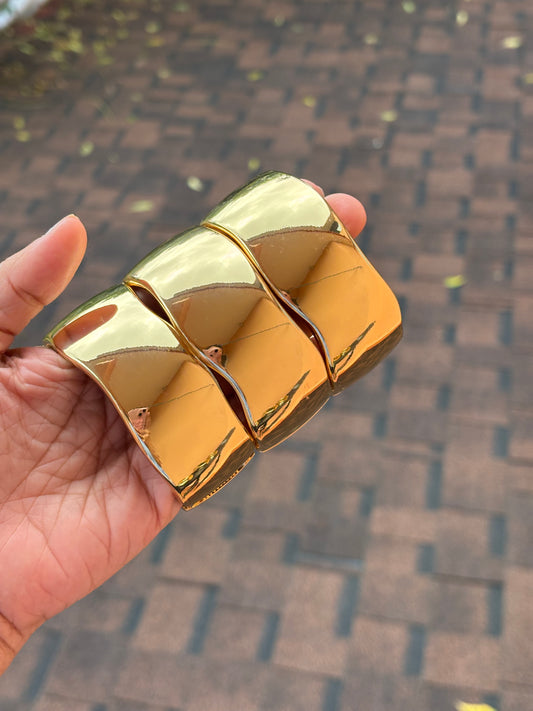 Bold Wave Cuff